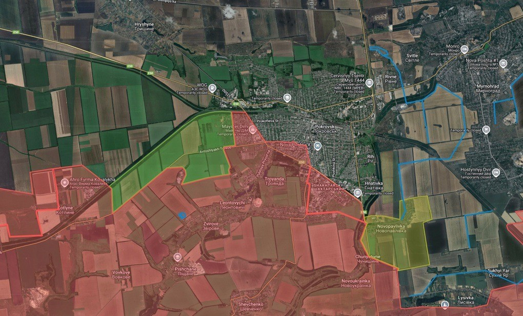 Trong trung tâm thành phố, quân Nga đã mở rộng vùng kiểm soát tại phía nam tuyến đường sắt thêm khoảng 600m. Tình hình ngày càng xấu đi khi hàng loạt cứ điểm phòng thủ bị đánh sập, buộc quân Ukraine phải rút lui sâu vào khu vực trung tâm. Kênh Kalibrated Maps xác nhận, RFAF đã tiến về phía tây Pokrovsk.