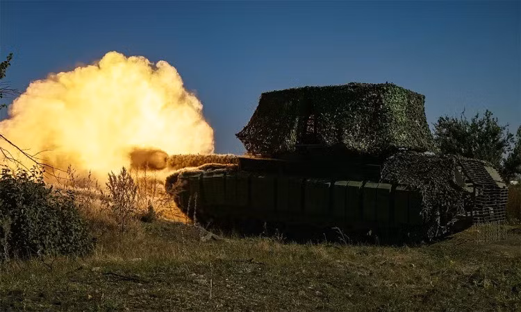 Mặc dù Kiev đã cố gắng đảo ngược tình hình bằng "áp lực trước khi đàm phán", nhưng họ có thể phải chịu sự trả đũa dữ dội hơn bằng cách chọc giận phía Nga. Điều đáng chú ý hơn là sự thay đổi tinh tế trong thái độ của phương Tây - khi các chiến thuật mạo hiểm chạm đến ranh giới cuối cùng của các cường quốc hạt nhân, các "đồng minh" trước đây đã chọn cách rút lui.