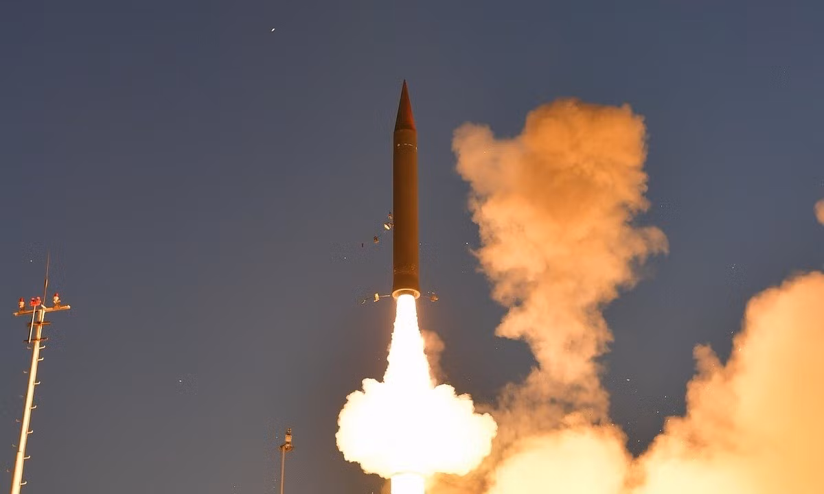 Dữ liệu này thực sự đáng báo động; nó thể hiện sự sụt giảm nghiêm trọng. Tuy nhiên, câu hỏi đặt là là liệu đây có phải là một cuộc chiến tranh thông tin do Mỹ tiến hành? Có phải họ đang cố tình lan truyền thông tin và dữ liệu sai lệch, để đánh lừa phía bên kia và cả thế giới?