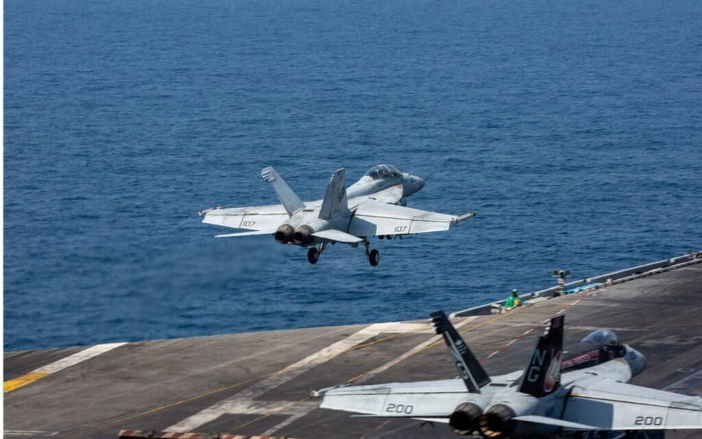 Tính đến thời điểm hiện tại, lực lượng hải quân của Iran đã bị Mỹ đánh “quỵ” hẳn và không còn khả năng tham chiến. “Niềm hy vọng” lớn nhất của Iran, là trông cậy vào kho tên lửa chống hạm hết sức đa dạng và phong phú của nước này.