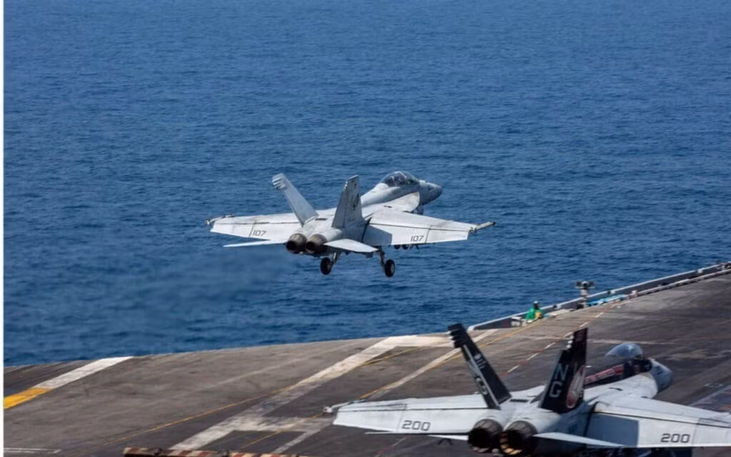 Tính đến thời điểm hiện tại, lực lượng hải quân của Iran đã bị Mỹ đánh “quỵ” hẳn và không còn khả năng tham chiến. “Niềm hy vọng” lớn nhất của Iran, là trông cậy vào kho tên lửa chống hạm hết sức đa dạng và phong phú của nước này.