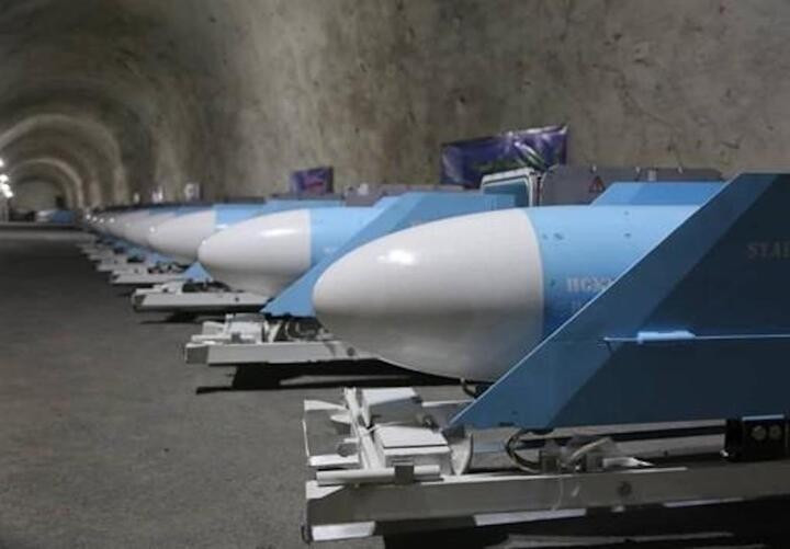 Tuy nhiên, dù Iran có sở hữu kho tên lửa chống hạm lớn tới đâu, điều quan trọng nhất để tên lửa có thể phóng đi trúng mục tiêu, thì Iran phải có năng lực trinh sát; tức là nắm được tàu sân bay Mỹ đang ở tọa độ nào trên mặt biển, từ đó để tên lửa chống hạm có thể khai hỏa trúng mục tiêu.
