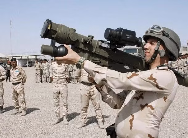 "Và Venezuela có không dưới 5.000 tên lửa Igla tại các vị trí phòng không trọng yếu để đảm bảo hòa bình, ổn định và an ninh cho người dân chúng ta. Hơn năm nghìn", ông Madura nhấn mạnh.