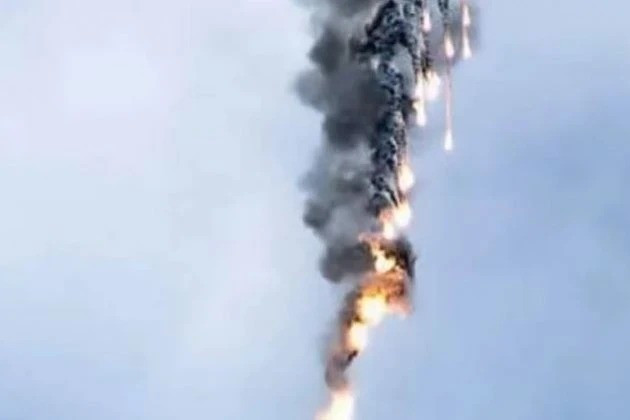 Sự khan hiếm nguồn lực của Ukraine đang thể hiện rõ: Không quân Ukraine có khoảng hai mươi chiếc F-16. Đồng thời, việc săn lùng F-16 là một trong những nhiệm vụ ưu tiên của quân đội Nga; và họ lần đầu tiên đạt được thành công vào ngày 12 tháng 4 vừa qua ở Sumy, miền bắc Ukraine.