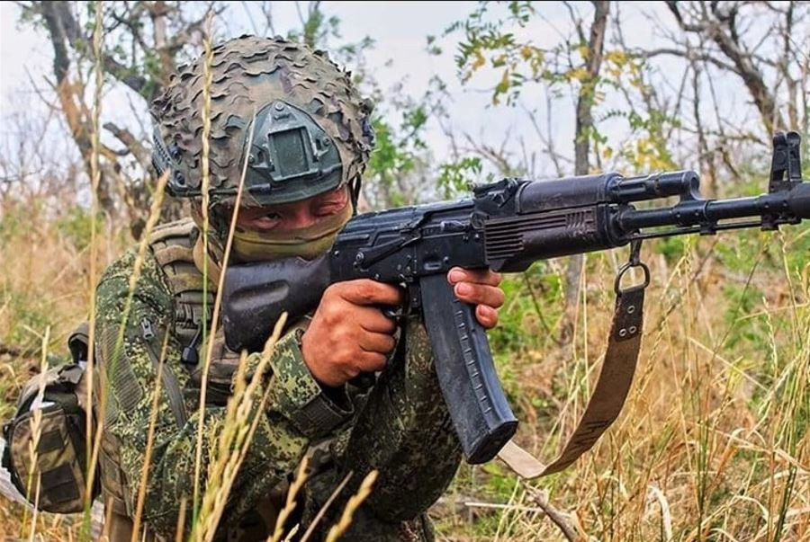 Nhận thấy việc mất Torske, có thể đe dọa cứ điểm Zarichne, quân Ukraine ngay lập tức tổ chức phản công, nhưng bất ngờ bị quân Nga tấn công thẳng vào Zarichne. Các đơn vị xung kích của Cụm quân phía Tây đã lợi dụng yếu tố bất ngờ, không tổ chức hỏa lực chuẩn bị và ngay lập tức vượt sông Zherebets, đột nhập sâu vào tuyến phòng thủ của AFU; đồng thời tấn công cả ở Torske và Zarichne.