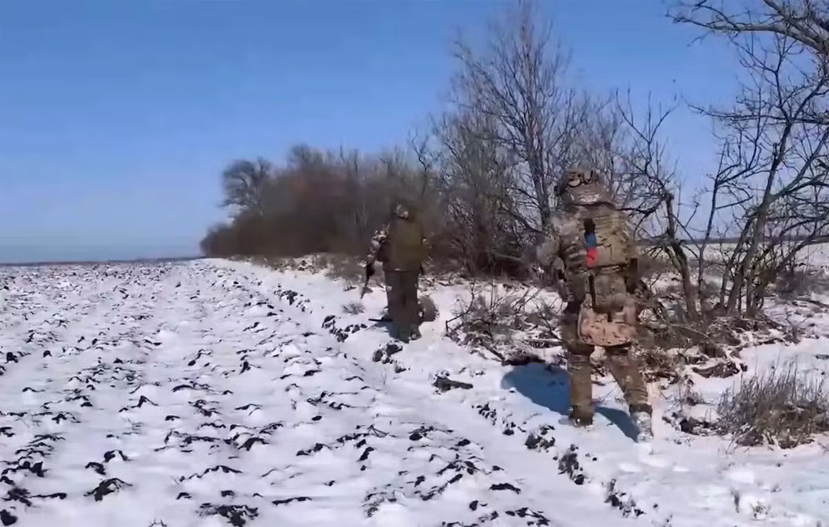 Như vậy, các điều kiện để RFAF phong tỏa lực lượng AFU ở Belitske đang dần hình thành. Hơn nữa, giao tranh cục bộ giữa quân Ukraine và các nhóm tấn công của Nga vẫn đang diễn ra trong ngôi làng này, gây thêm áp lực lên hệ thống phòng thủ của AFU trên hướng tây nam Dobropolye.