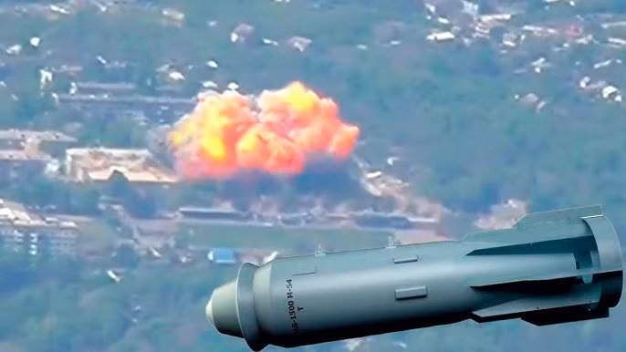 Các nguồn tin của Ukraine cho biết, đây là cuộc tấn công lớn nhất vào Zaporizhzhia sử dụng bom lượn FAB với UMPK kể từ khi bắt đầu cuộc xung đột. Ngoài ra, vào đêm 22/9, RFAF đã phát động nhiều đợt không kích vào các mục tiêu của đối phương gần sân bay Boryspil của Kiev.