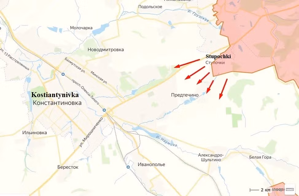 Trang Military Review, dẫn nguồn tin từ các phóng viên chiến trường Nga cho biết, các đơn vị của Trung đoàn bộ binh cơ giới 1442, thuộc Sư đoàn bộ binh cơ giới số 6 của Cụm quân phía Nam, đã giành quyền kiểm soát hoàn toàn đối với ngôi làng Stupochki ở phía nam thành phố Chasov Yar sau nhiều ngày giao tranh dữ dội. Lá cờ Nga đã được kéo lên trên một trong những tòa nhà trong làng, tượng trưng cho việc kiểm soát hoàn toàn ngôi làng này.