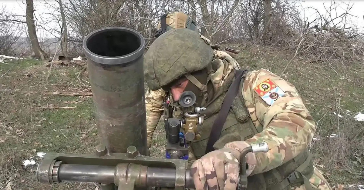 Nhận thấy vòng vây của RFAF đang nhanh chóng siết chặt, Bộ Tổng tham mưu AFU đang cố gắng tăng cường lực lượng dự bị cho khu vực này của mặt trận. Hiện tại, đây là những nhóm quân nhỏ của Cụm quân phía Đông (Cụm Vostok) RFAF, khi đang cố gắng tiếp cận Hulyaipole từ phía tây.