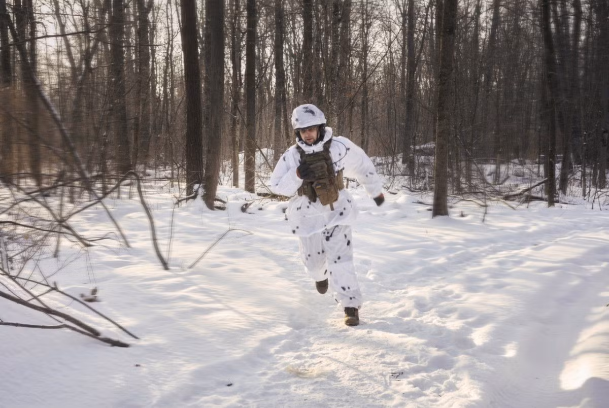 Về cơ bản, AFU đã tạo ra khu vực phòng thủ này để cầm chân bước tiến của RFAF về phía Nikolaevka, một phần của cụm đô thị Slavyansk-Kramatorsk. Trận địa phòng ngự của AFU tại đây nằm trong tuyến phòng thủ “Vòng cung Donetsk”, nhằm chặn đường đi trực tiếp của RFAF từ phía đông vào khu vực đô thị Slavyansk-Kramatorsk.