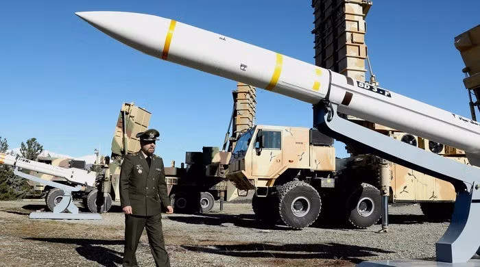 Những biện pháp như vậy sẽ giúp Iran kiểm soát sự leo thang của chiến tranh, đồng thời chấp nhận nhường bước cho Mỹ trên không; nhưng không thể gây ra sụp đổ nhanh chóng cho Tehran.