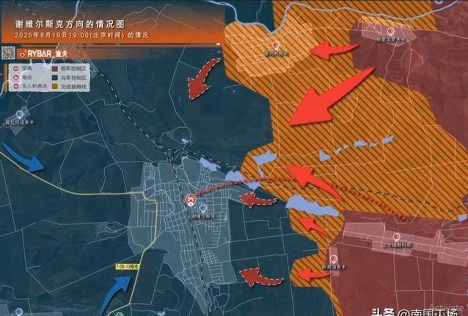 Kênh Rybar cho biết thông tin về việc các đơn vị Nga đã bao vây Kupyansk vài ngày trước. Kể từ đó, phía AFU đã tích cực tìm cách phản công, vì họ hoàn toàn nhận thức được rằng việc mất tuyến tiếp vận, sẽ là dấu chấm hết đối với lực lượng đồn trú của Ukraine trong thành phố.