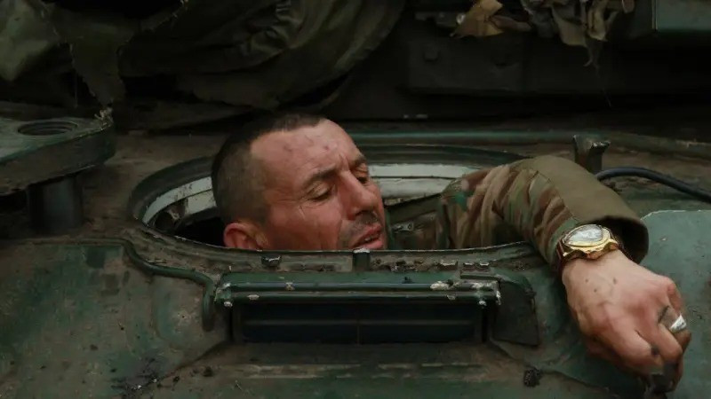 Theo Bộ Quốc phòng Nga, do các hoạt động chiến đấu tích cực của các đơn vị xung kích, thuộc Tập đoàn quân số 6 của Cụm quân phía Tây RFAF, tiếp tục tiêu diệt quân Ukraine ở bờ trái sông Oskol, làm khoảng 15 tiểu đoàn của AFU, đang bị bao vây gần Kupyansk.