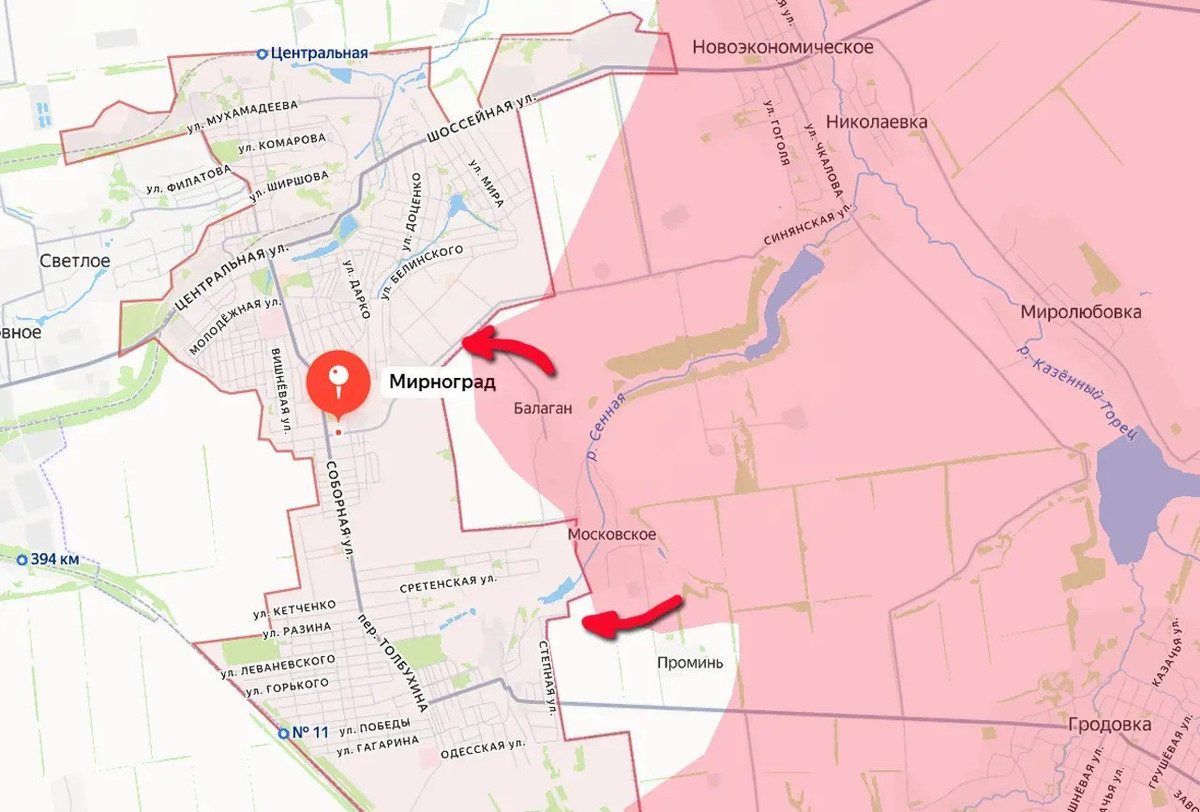 Đến tối ngày 11/10, nhiều thông tin bắt đầu xuất hiện về những bước tiến đáng kể của RFAF ở ngay trong thành phố và phía bắc Pokrovsk. Hiện RFAF đã tiến quân dọc theo sáu khu vực của mặt trận, như gần vùng ngoại ô phía đông Mirnohrad, gần các làng Balahan và Kozatske (Nga gọi là Moskovskoye).