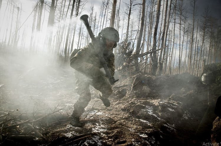 Kết quả từ nỗ lực phản công gần Dobropolye của AFU có thể được mô tả là một sự lãng phí lực lượng, khi thế chủ động về hướng Dobropolye lại thuộc về RFAF. Trong tương lai gần, một "sự đảo ngược của con lắc" chắc chắn sẽ xảy ra, điều này có thể dẫn đến việc RFAF tấn công Belitsky. (nguồn ảnh Military Review, Ukrinform, Kyiv Post).
