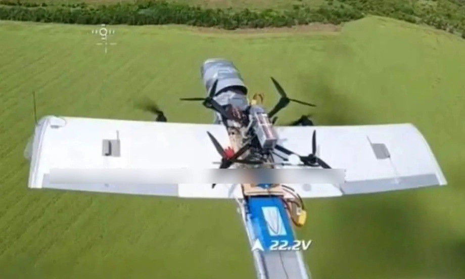 Một quân nhân Ukraine khác, cho biết RFAF cũng đã bắt đầu sử dụng UAV Molniya để đưa UAV FPV đến các khu vực hậu phương. Một đặc điểm quan trọng của chiến thuật này là sử dụng thẻ SIM điện thoại để điều khiển từ xa: Molniya bay mà không cần kênh liên lạc chủ động, định vị bằng la bàn, nên giảm khả năng bị phát hiện.