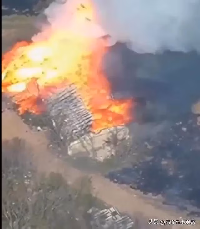 Sau vụ nổ của 12 quả bom dẫn đường FAB UMPK, dường như nó đã phát huy hiệu quả. Tiểu đoàn Azov 2 đã tạm dừng cuộc tấn công trong 24 giờ qua; nhiều thê đội tấn công có thể đã bị tiêu diệt. RFAF chiến đấu bằng sức mạnh tuyệt đối; nếu bộ binh không tiêu diệt được đối phương, hỏa lực bom pháo sẽ thay thế.