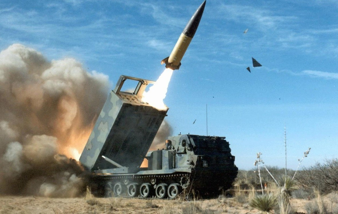 Moscow cho rằng, Ukraine sở hữu tên lửa chiến thuật ATACMS của Mỹ với tầm bắn 300 km và tên lửa hành trình Storm Shadow với tầm bắn 550 km. Vì lý do an ninh, phần lớn miền trung và miền tây Ukraine sẽ trở thành “vùng đệm an toàn” của Nga.