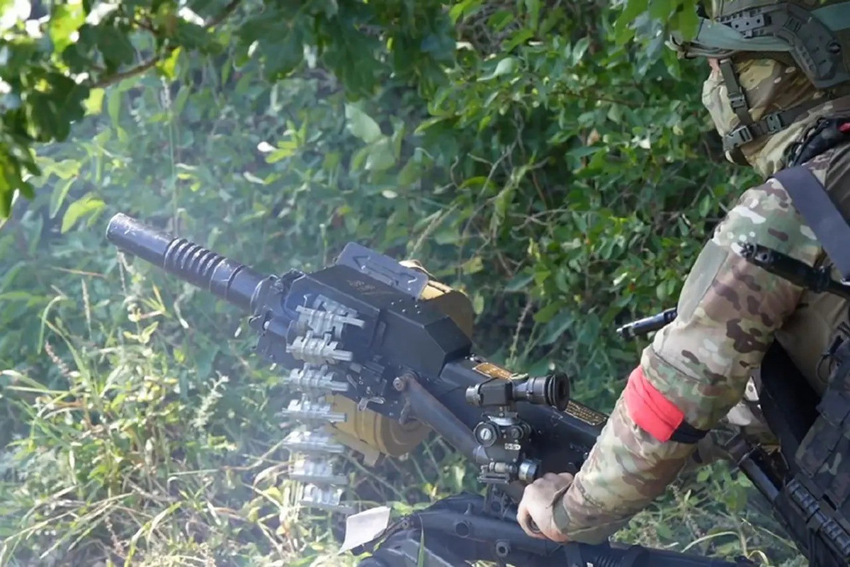 Được biết, có tới 700 binh sĩ AFU bị bao vây, trong đó 250 người thiệt mạng. Chỉ riêng trong tháng qua, có khoảng 1.800 quân Ukraine đã bị loại khỏi vòng chiến đấu ở Kupyansk. Ngoài ra, 36 xe tăng và xe bọc thép, 2 pháo phản lực phóng loạt, 137 khẩu pháo dã chiến và súng cối của AFU đã bị phá hủy.