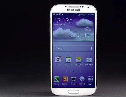 12 smartphone nổi bật năm 2013