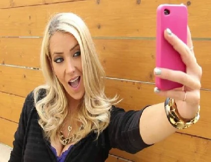 Những ngôi sao nổi danh nhờ youtube năm 2013