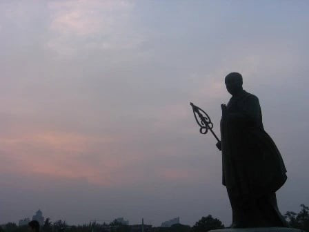 Bức tượng Huyền Trang ở Tây An, Trung Quốc. Ảnh: wikimediacommons. Bức tượng Huyền Trang ở Tây An, Trung Quốc. Ảnh: wikimediacommons.