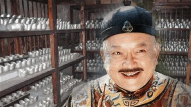 Chế độ nộp bạc thay tội giúp cho Hòa Thân thu về một khoản tiền khổng lồ (ảnh minh họa). Chế độ nộp bạc thay tội giúp cho Hòa Thân thu về một khoản tiền khổng lồ (ảnh minh họa).