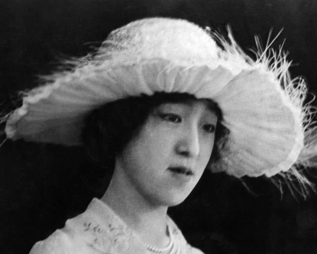 Ảnh xưa hé lộ nhan sắc thật của geisha, phi tần Nhật Bản