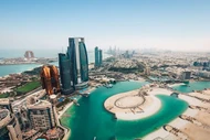 Thủ đô UAE trả phí khách sạn cho du khách mắc kẹt vì xung đột