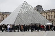 Giám đốc Bảo tàng Louvre từ chức sau vụ trộm trang sức