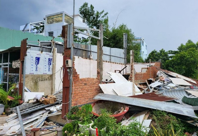 UBND TP Thủ Đức nói gì về vụ 'người dân mất tài sản khi nhà bị cưỡng chế'? UBND TP Thu Duc noi gi ve vu 'nguoi dan mat tai san khi nha bi cuong che'?