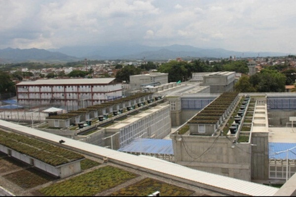 Bạo loạn nhà tù Colombia, 51 người chết cháy thương tâm Bao loan nha tu Colombia, 51 nguoi chet chay thuong tam