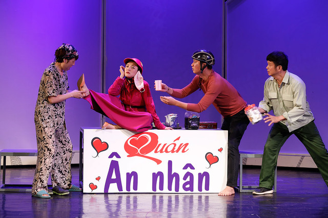 e-Magazine NSƯT Chí Trung: “Người tuổi Sửu có tài, có tâm nhưng không được thích” - Hình 6 e-Magazine NSUT Chi Trung: “Nguoi tuoi Suu co tai, co tam nhung khong duoc thich”-Hinh-6