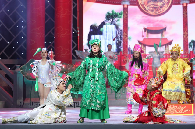 Nghệ sĩ Vân Dung: “Sức lực, tinh túy chúng tôi dồn hết vào Táo Quân” - Hình 2 Nghe si Van Dung: “Suc luc, tinh tuy chung toi don het vao Tao Quan”-Hinh-2