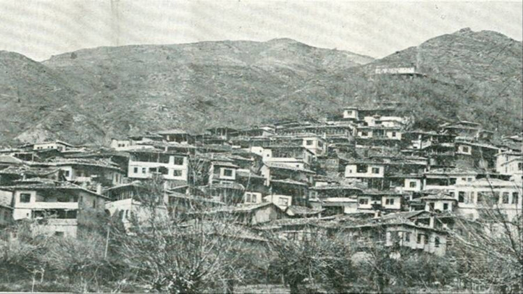 Nascido em 1906 na vila de Ano Poroia, na Macedônia, então parte do Império Otomano, Itsios teve uma infância repleta de guerras. Durante a Primeira Guerra Mundial (1914-1918), a vila de Itsios foi ocupada por tropas búlgaras. Após a guerra, a paz foi restaurada em toda a região. Foto: Domínio Público. hung-2.jpg