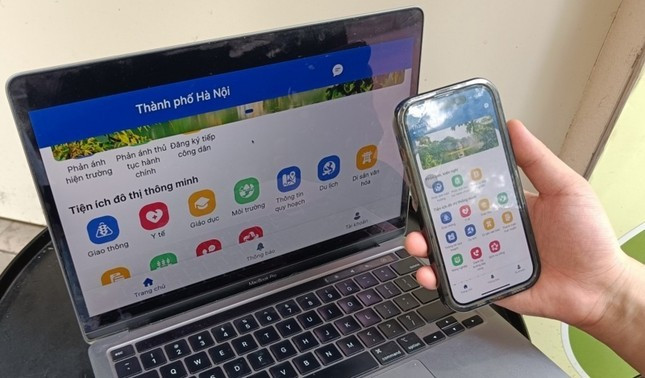 Công dân phản ánh trên ứng dụng iHanoi Công dân phản ánh trên ứng dụng iHanoi