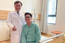 Từ Singapore về Vinmec tại Việt Nam chữa trị, bệnh nhân chấm dứt cơn đau dai dẳng kéo dài suốt 7 năm