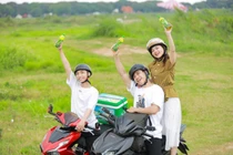 Gập laptop, sống chậm: Gen Z chọn trà và khoảnh khắc yên bình trước mùa chạy nước rút