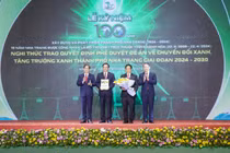 VINUNI 'chiến thắng kép' tại ESG BUSINESS AWARDS 2025