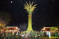 “Lời tri ân – Dòng sông hoa lửa”: Đêm nghệ thuật tái hiện huyền thoại 