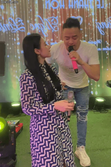 Cao Thái Sơn và Angela Phương Trinh rủ nhau đi hát đám cưới - Hình 3 Cao Thai Son va Angela Phuong Trinh ru nhau di hat dam cuoi-Hinh-3