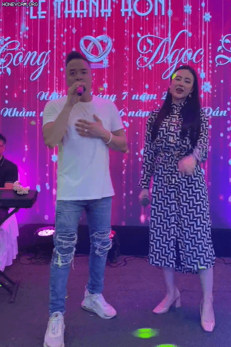 Cao Thái Sơn và Angela Phương Trinh rủ nhau đi hát đám cưới - Hình 2 Cao Thai Son va Angela Phuong Trinh ru nhau di hat dam cuoi-Hinh-2