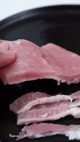 Không phải sườn non hay ba chỉ, đây là 2 phần thịt heo ngon nhất - Hình 4 Khong phai suon non hay ba chi, day la 2 phan thit heo ngon nhat-Hinh-4