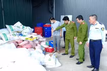 Phát hiện hơn 2 tấn mỡ, bì lợn không rõ nguồn gốc, bốc mùi ở Ninh Bình