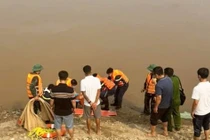 Tìm thấy thi thể nam sinh Đại học Bách khoa mất tích tại bãi bồi sông Hồng