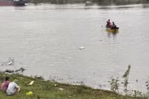 Tìm thấy thi thể người đàn ông rơi từ trên tàu xuống sông Đáy