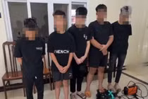 Nhóm thiếu niên tàng trữ, chế tạo vũ khí thô sơ trái phép ở Hà Nội