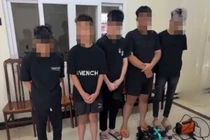 Nhóm thiếu niên tàng trữ, chế tạo vũ khí thô sơ trái phép ở Hà Nội