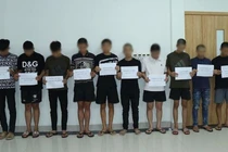 Khởi tố 13 đối tượng hỗn chiến bằng dao, kiếm làm nhiều người nhập viện