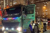 Xử phạt nhiều tài xế ô tô bấm còi inh ỏi gây ô nhiễm tiếng ồn ở Hà Nội